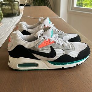 Nike Air Max Correlate